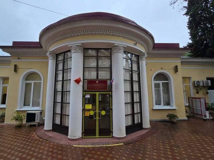 Депутат Тозлян сделал подарки подопечным Сочинского реабилитационного центра