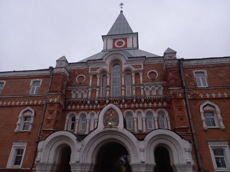 В Саратове рецидивист напал с ножом на церковного сторожа