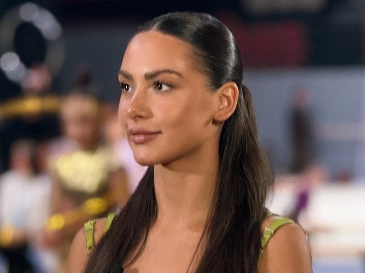 6 декабря известная российская художественная гимнастка Лала Крамаренко и ее сестра-двойняшка Диана отпраздновали 21-й день рождения. Девушки не побоялись примет, загадывая желание.