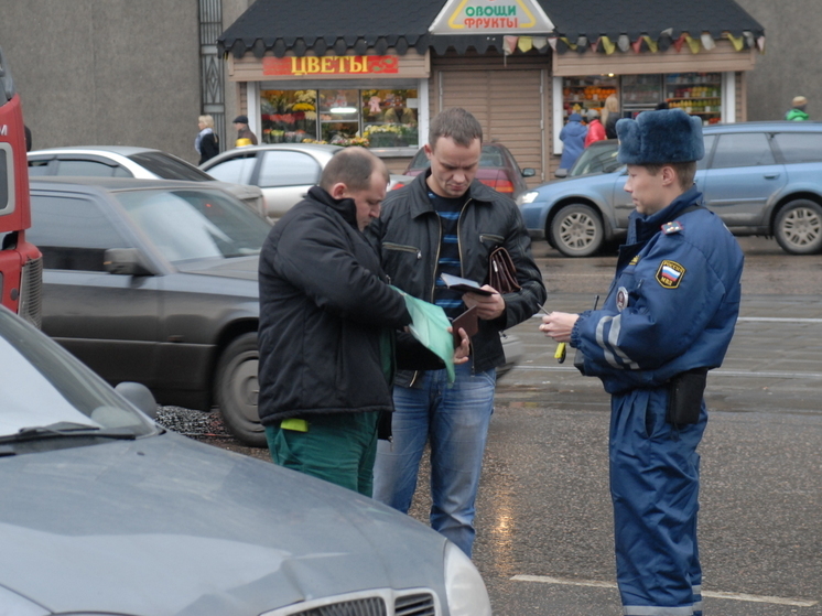 Россияне шлют на прямую линию президента Путина жалобы на водителей без ОСАГО