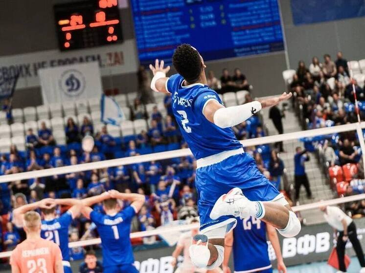 Ленинградские волейболисты сыграют в Сосновом Бору с соперниками из Сургута