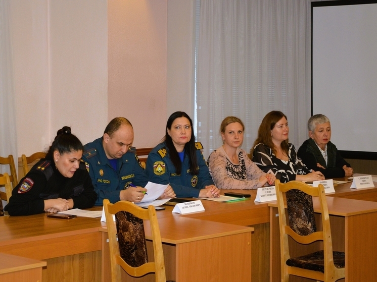 В Орле родителям напомнили правила защиты детей