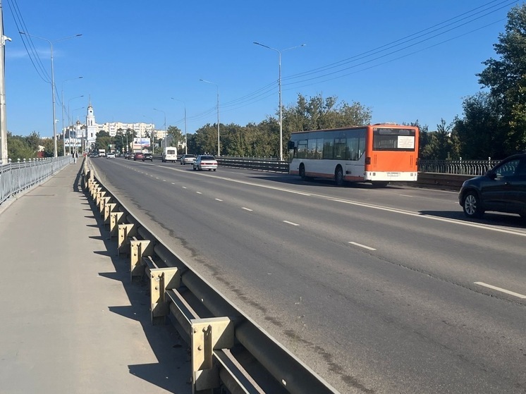 Более 100 орловцев проконсультировали по вопросам транспортных услуг