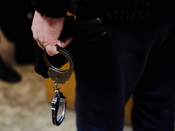 Юношу заключили под стражу по делу о наркотиках в Тверской области