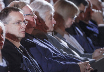 8 декабря в стенах Центрального дома литераторов, недавно переданного Союзу писателей России, прошел внеочередной XVIII съезд этого крупнейшего в стране писательского объединения