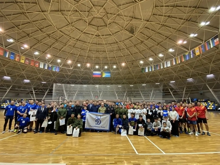 Судебные приставы Тувы приняли участие в турнире по волейболу среди команд общества «Динамо»