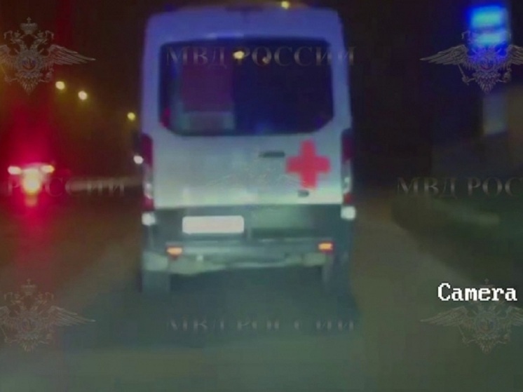 В Волгограде пьяный 22-летний парень угнал машину скорой помощи