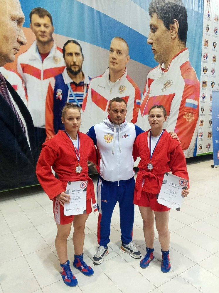 Орловские самбистки завоевали медали на чемпионате ЦФО