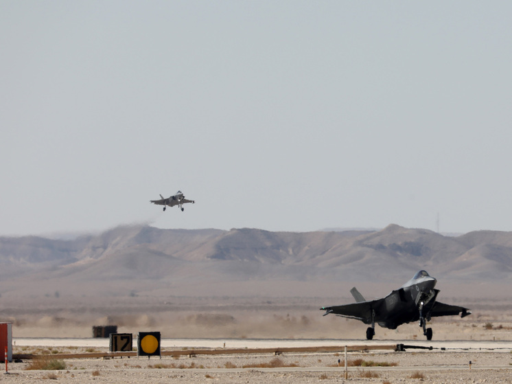 Naharnet: истребители израильских ВВС совершили восемь налетов на юг Ливана