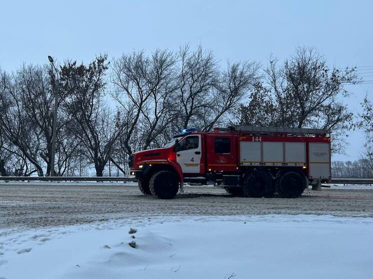 В Барнауле из-за неправильной эксплуатации печи загорелись гараж и машина