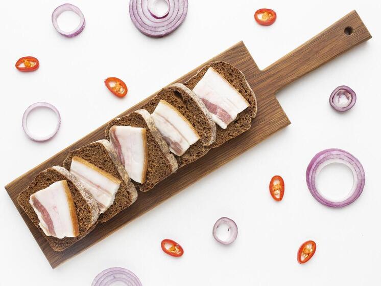 Специалисты Роспотребнадзора напомнили о безопасной норме потребления сала