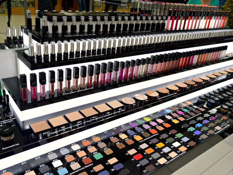 В Фурмановском районе женщина задержана после хищения косметики в магазине