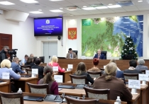 На традиционной ежегодной пресс-конференции председатель Законодательной Думы Хабаровского края Николай Шевцов в формате открытого диалога с журналистами подвел итоги работы депутатского корпуса за 2025 год и обозначил приоритеты на будущее