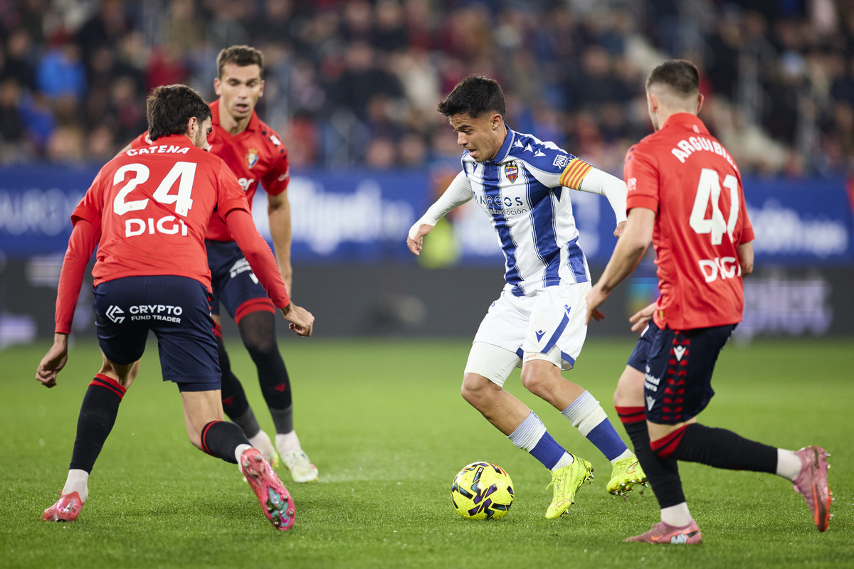 Вратарь «Осасуны» спас матч — три сейва, которые решили всё