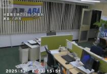 Власти Японии призывают жителей эвакуироваться из-за мощного землетрясения на северо-востоке страны, 90 000 человек получили рекомендации укрыться после землетрясения магнитудой 7,5, сообщается о 20 пострадавших