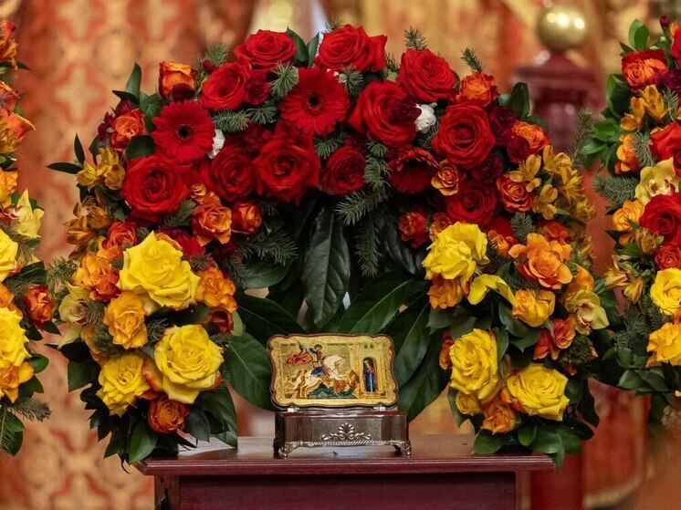 Ковчег с частицей мощей Георгия Победоносца прибыл в Псков