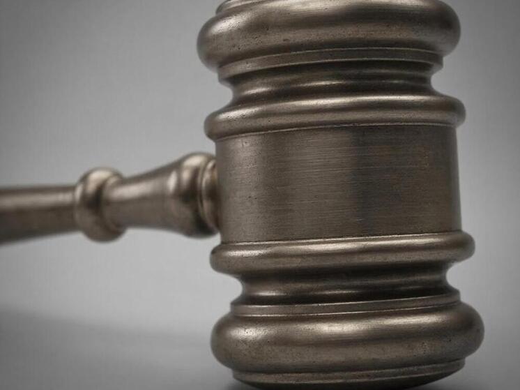 Житель Сахалина предстанет перед судом за кражу электросамоката с помощью болгарки