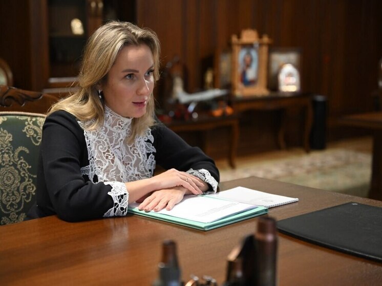 Уполномоченный по правам ребенка провела личный прием для 21 семьи в ЛНР