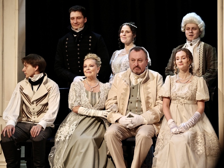 Челябинцы увидели премьеру спектакля «Ростовы»