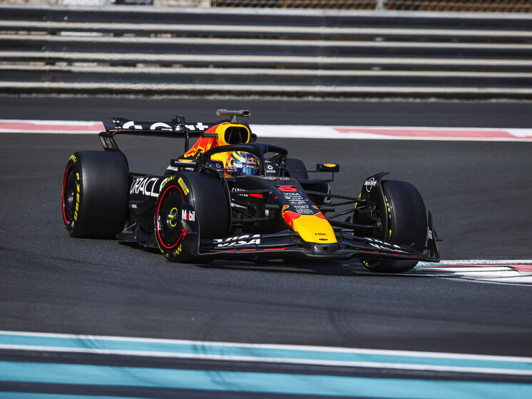 Авария Рио Хиракавы на Haas F1 временно остановила тесты "Формулы-1" в Абу-Даби