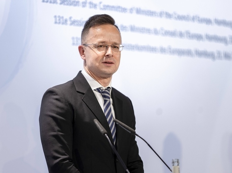 Сийярто: Орбан намерен сделать беспрепятственным энергетическое сотрудничество с РФ