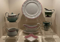 Сегодня в Государственном музее художественной культуры Новгородской земли открылась выставка «Кузнецовский фарфор