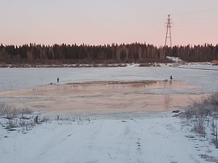 На Пинежье начали готовить зимние ледовые переправы