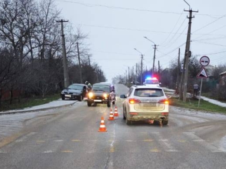 В Ростовской области 14-летний подросток попал под колеса легковушки