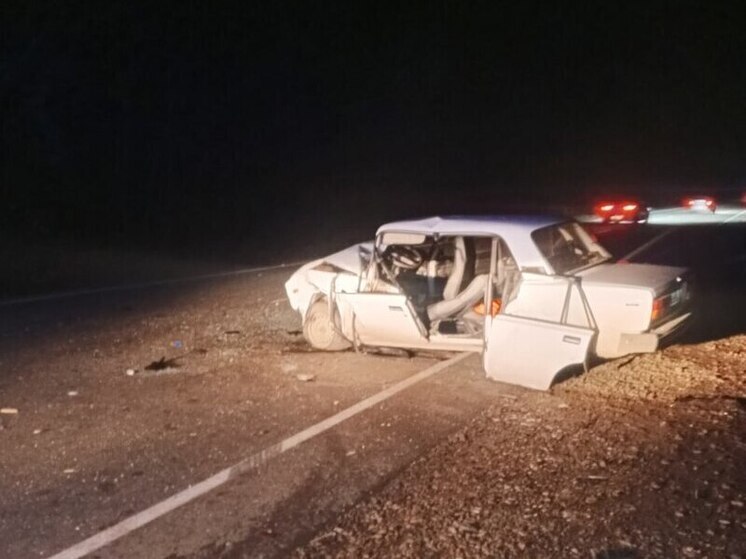 В Армавире спасатели помогли троим пострадавшим в аварии