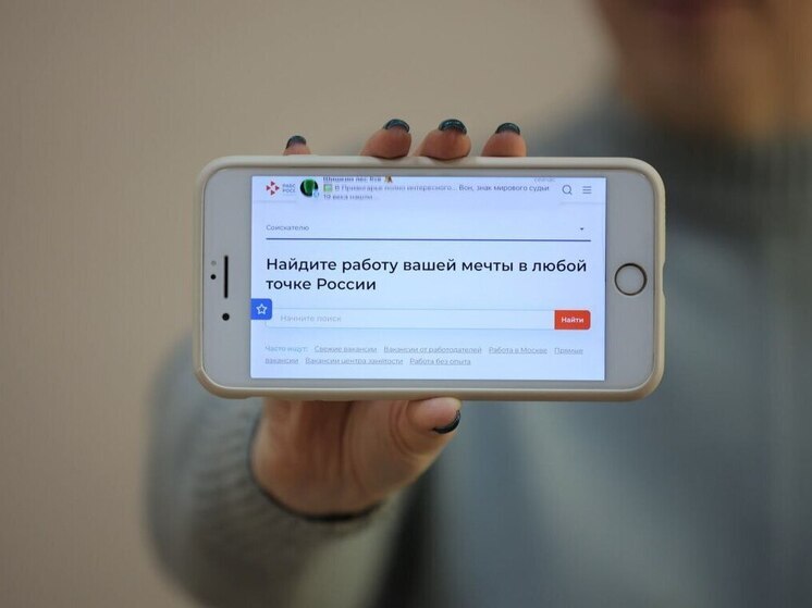 Работодатели Приангарья предлагают почти 2 тысячи вакансий со служебным жильём