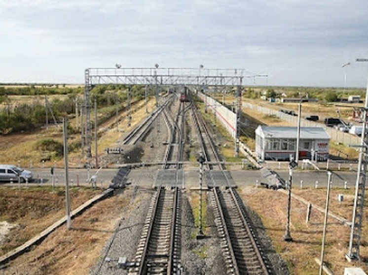 В Волгограде временно закроют железнодорожный переезд в Тракторозаводском районе
