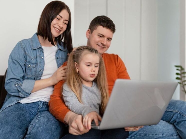 Детские карты защитят от мошенников