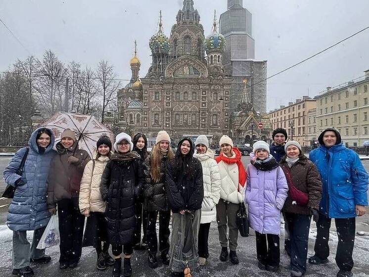 Одаренные ямальские старшеклассники отправились в профориентационную поездку