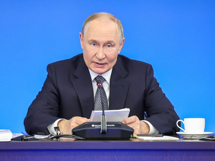 Путин предупредил об угрозах от искусственного интеллекта и призвал не допустить цифрового раскола