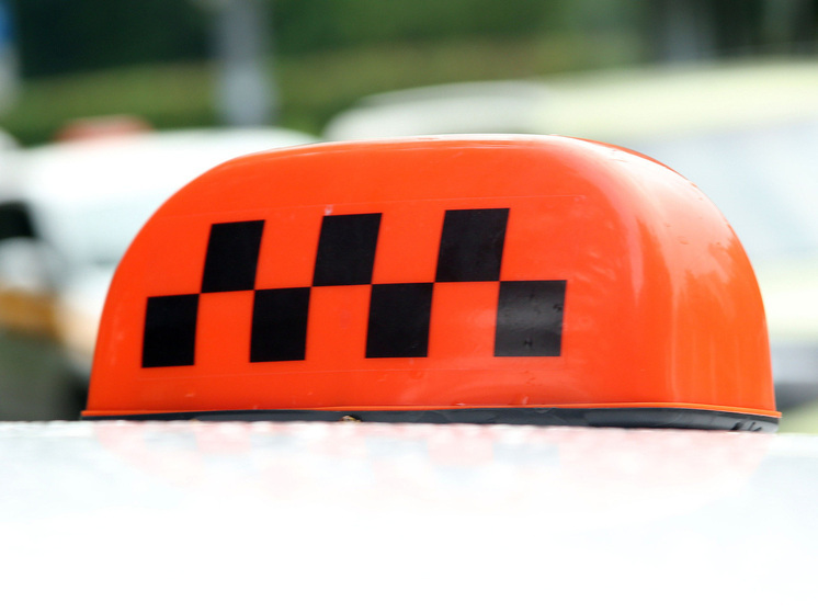 Эксперт: «Медосмотры для таксистов неэффективны, их нужно заменить онлайн-контролем»