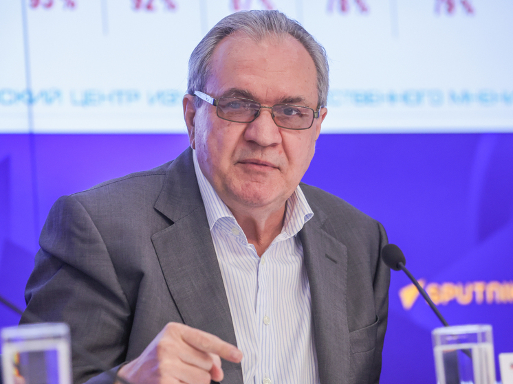 Фадеев предложил Путину изменить правила приема в школы для детей соотечественников и мигрантов