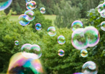 Долгое время экзосомы — микроскопические пузырьки, передающие информацию от клетки к клетке, — считались побочным продуктом