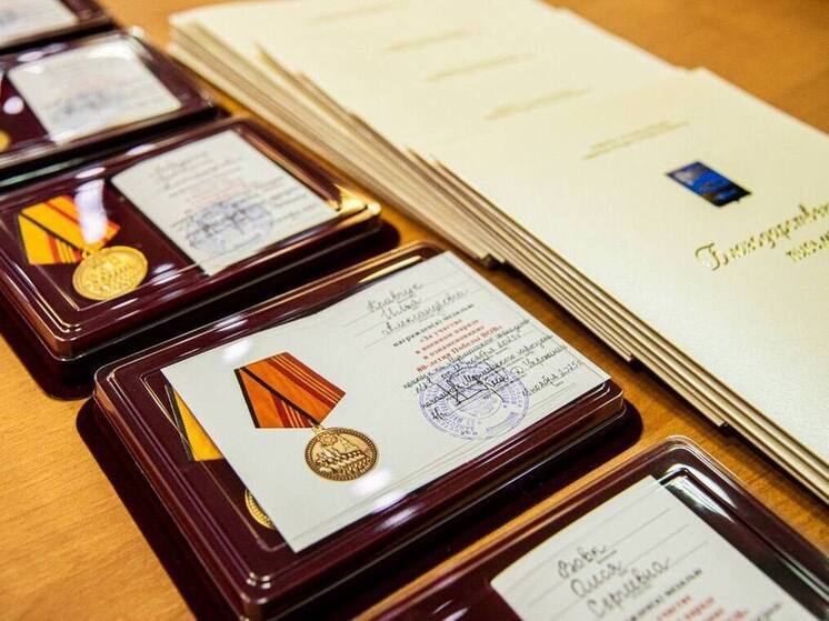 Прошедшие в Параде Победы мурманские юнармейцы получили награды