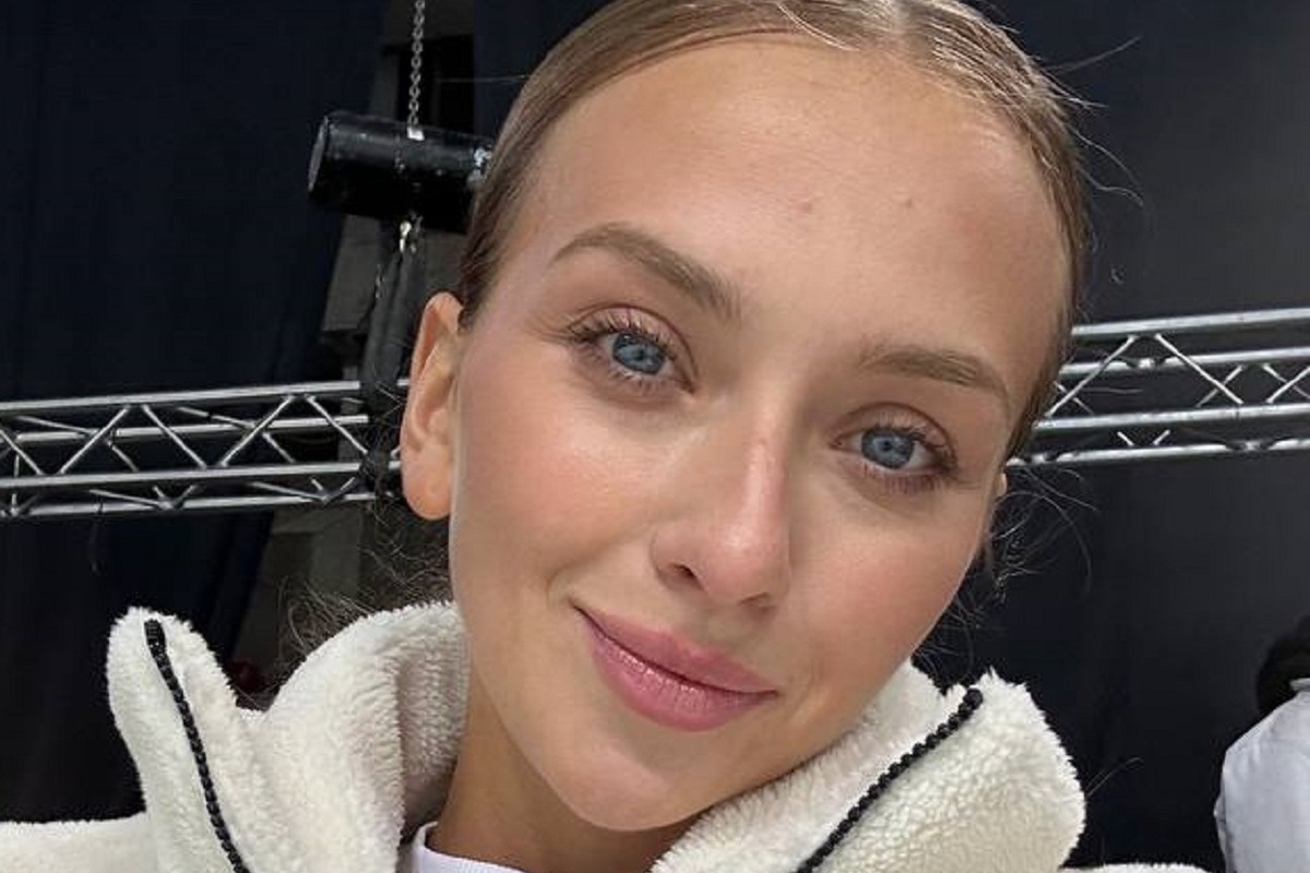 Фигуристка принарядилась для вечеринки