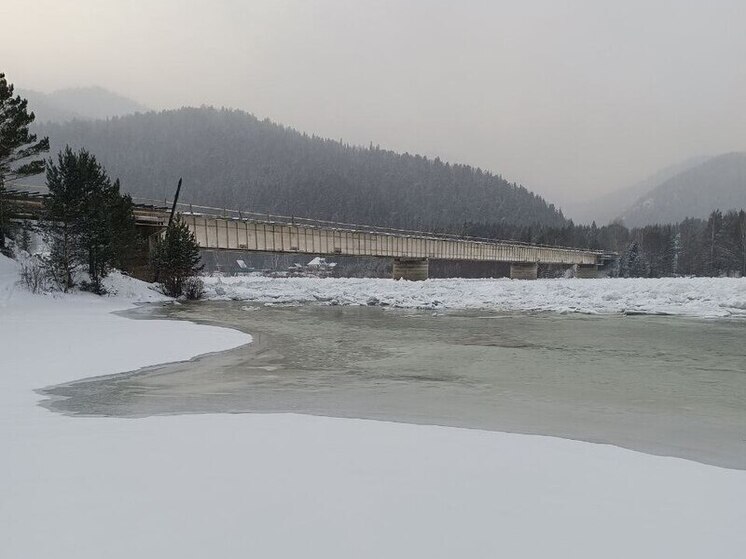 Ледостав в Абазе проходит изменчиво – рыбаков попросили отложить удочки