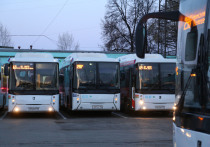 Автобусы, которые передвигаются по самому длинному уфимском маршруту № 110 Аэропорт – ВАЗ, оснастили системой «Говорящий город», позволяющей незрячим людям «находить» свой транспорт и заходить в нужные двери пассажирской машины