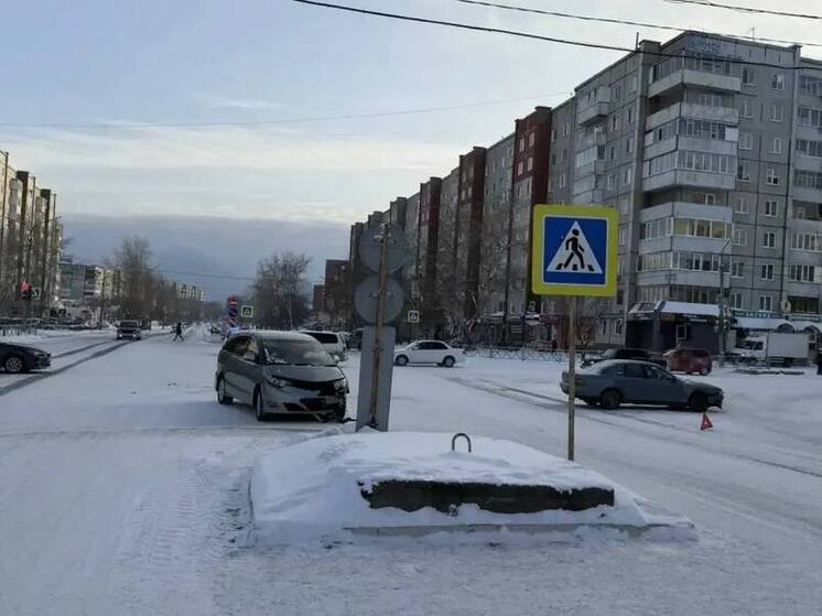 Пожилой саяногорец пострадал в ДТП с двумя «Тойотами»