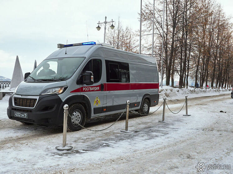 В Кузбассе бойцы Росгвардии помогли избежать обморожения местному жителю