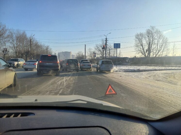 ДТП затруднило проезд на улице Генерала Белика в Чите