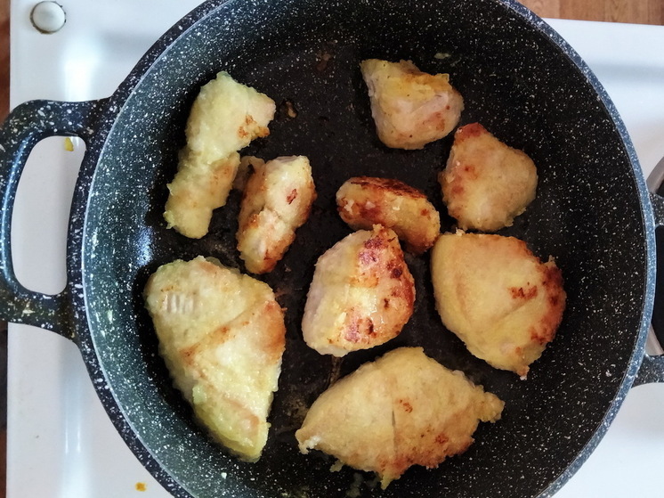 Профессиональные повара раскрыли секрет идеальной чистоты сковородок без моющих средств