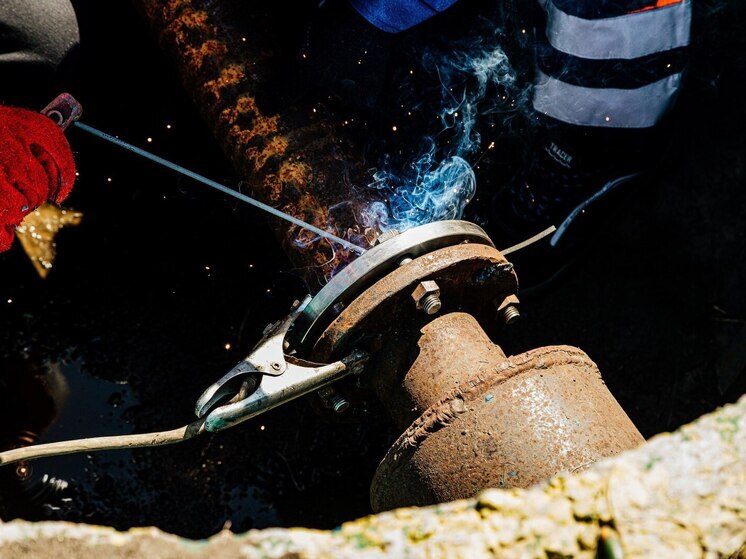 Барнаульские школа и детсад остались без холодной воды 10 декабря