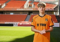 СМИ сообщили, что ЦСКА договорился о трансфере 18-летнего нападающего Максима Воронова из «Урала». Контракт рассчитан до середины 2030 года, зарплата — 350 тыс. евро в год. В качестве подъёмных выплачено 20 млн рублей, также клуб приобрёл квартиру в Тюмени для матери футболиста. После медобследования возможна аренда Воронова в «Урал» до конца сезона. В текущем сезоне он провёл 15 матчей и забил 4 гола.