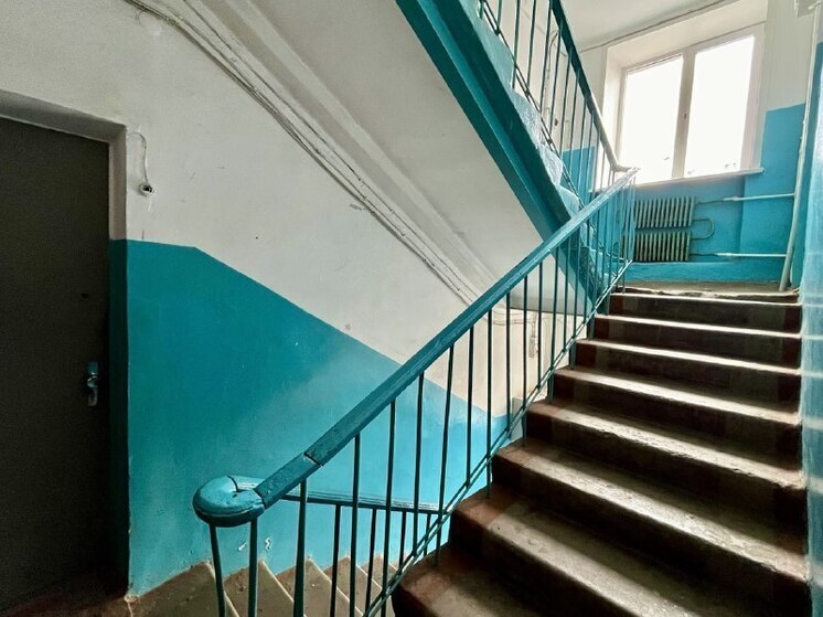 Соседский спор о залитой квартире в Оренбурге закончился сломанным носом и штрафом в 20 тысяч