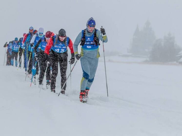 Олимпийская чемпионка Анна Богалий совершит лыжный забег по льду озера в Карелии