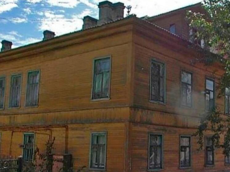 За расселением аварийки в центре Архангельска следит СК России